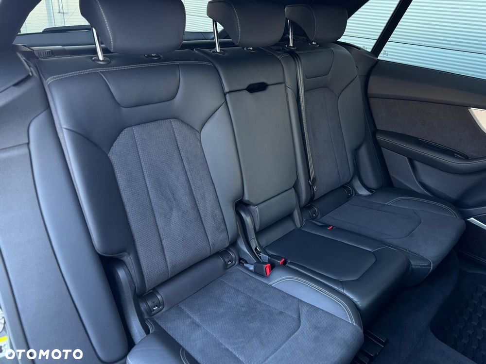 Audi Q8 - 39