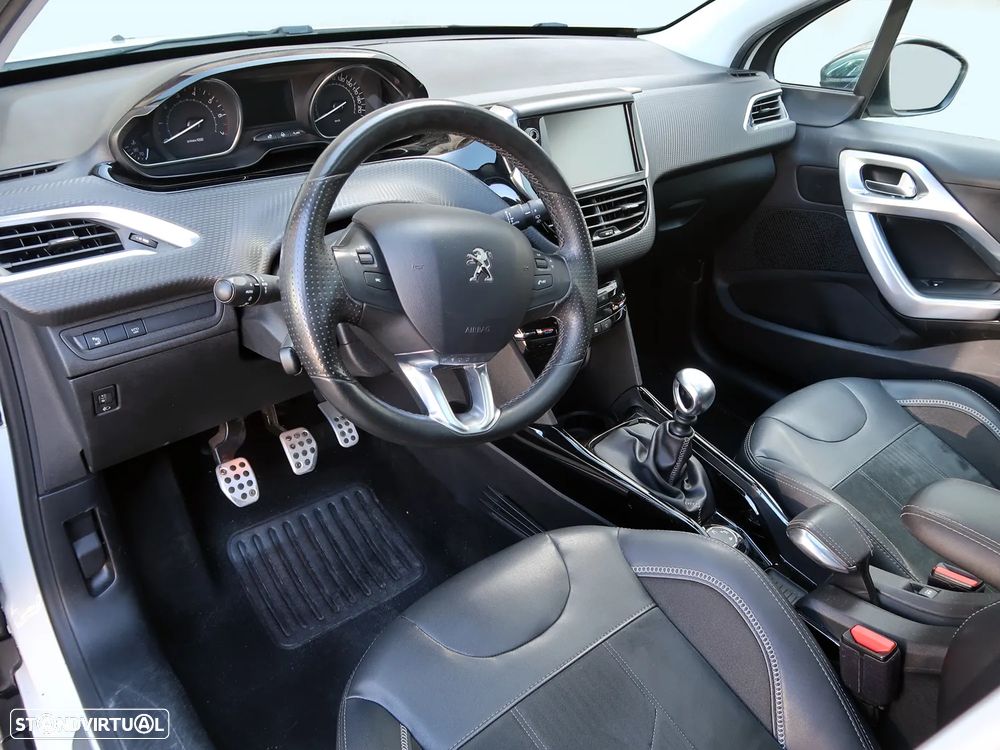 Peugeot 2008 PureTech 130 GPF Stop&Start Crossway - 13