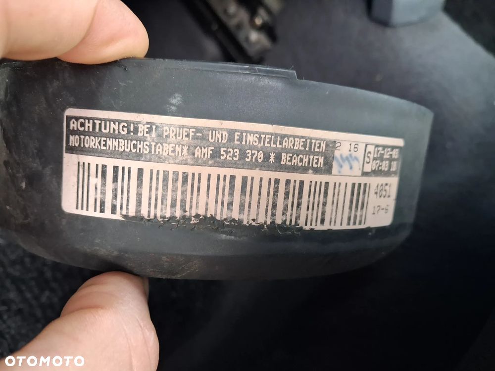 Volkswagen Polo IV 9N silnik 1.4 TDI AMF 75KM skrzynia biegów GGV / EWR drzwi maska błotnik klapa zderzak LC7V lampa szyba pompowtrysk alternator sprężarka turbina maglownica łapa alternatora pokrywa silnika głowica wtrysk pompa wysokiego ciśnienia vacum miska olejowa fotel belka sterownik moduł wiązka przewód rura chłodnica pas panel EGR sterownik zacisk mcperson sanki lewarek wybierak mechanizm silniczek obudowa miska olejowa kierownica przełącznik tłumik wydech pompka zamek przepustnica przepływomierz  CAŁY NA CZĘŚCI - 15