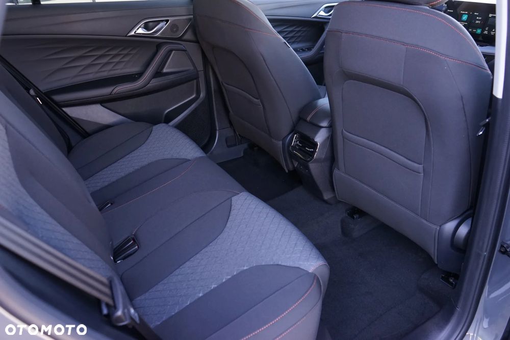 MG HS 1.5T HEV+ Excite - 11