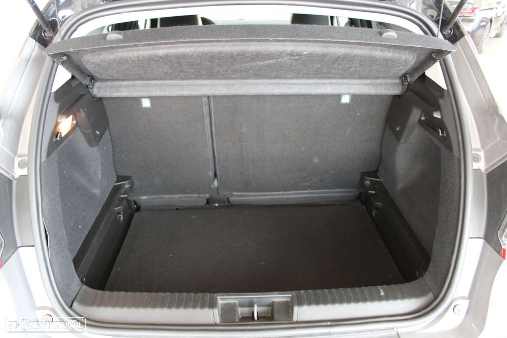 Renault Captur 1.0 TCe Techno Bi-Fuel - 27