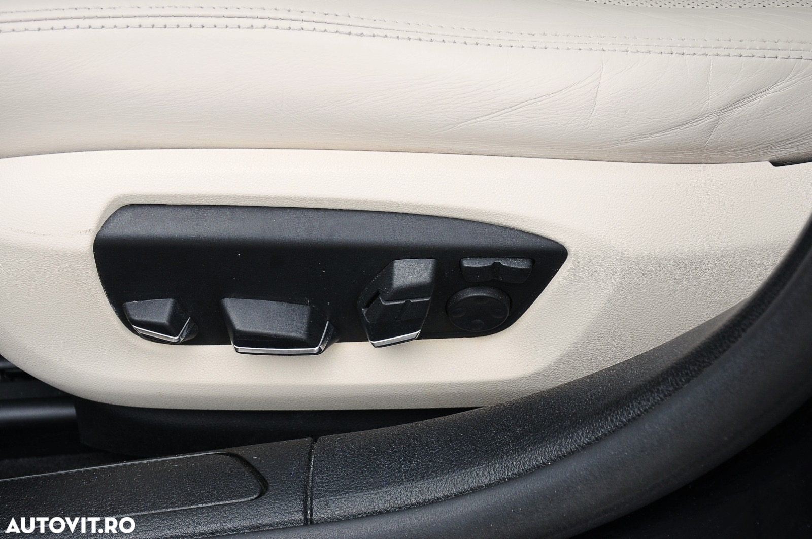BMW Seria 7 730d xDrive Edition Exclusive - 17