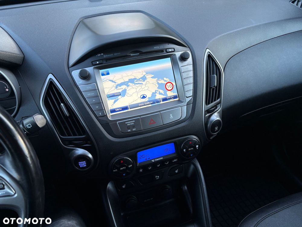 Hyundai ix35 2.0 CRDi Premium 2WD - 17