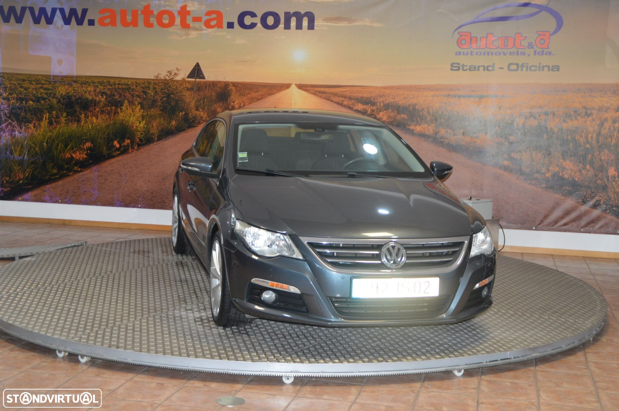 VW Passat CC 2.0 TDi BlueMotion - 8