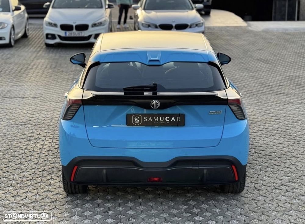 MG MG4 51 kWh Standard - 12