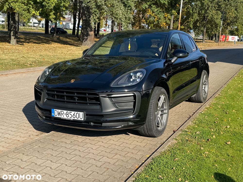 Porsche Macan Standard - 2