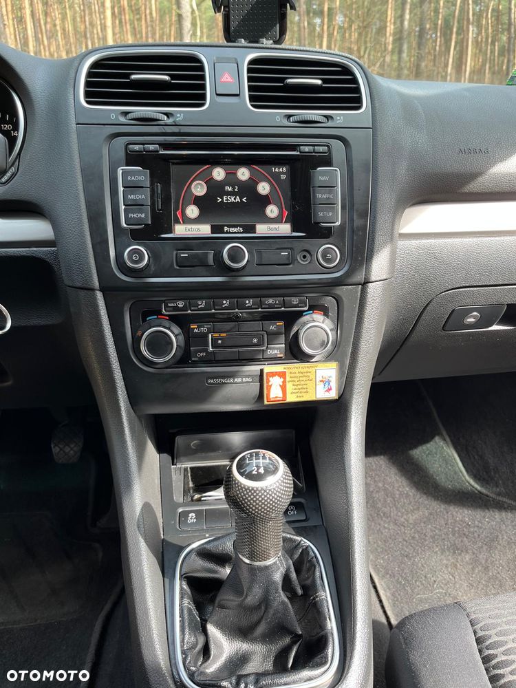 Volkswagen Golf 1.6 TDI DPF Comfortline - 17