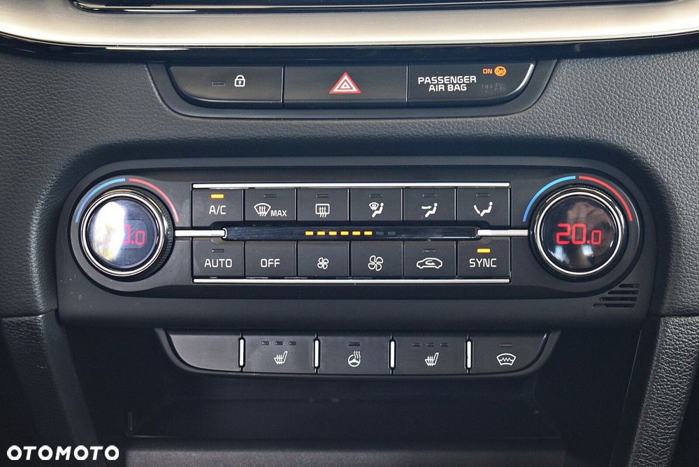 Kia Ceed - 21