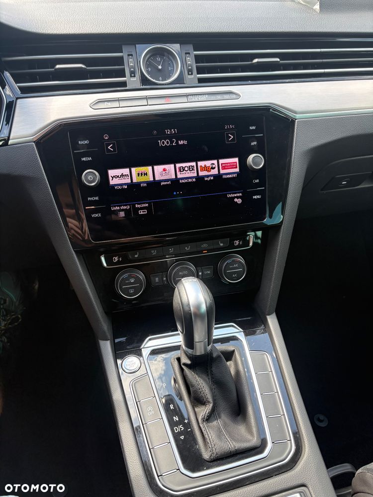 Volkswagen Passat 2.0 TDI Elegance DSG - 38