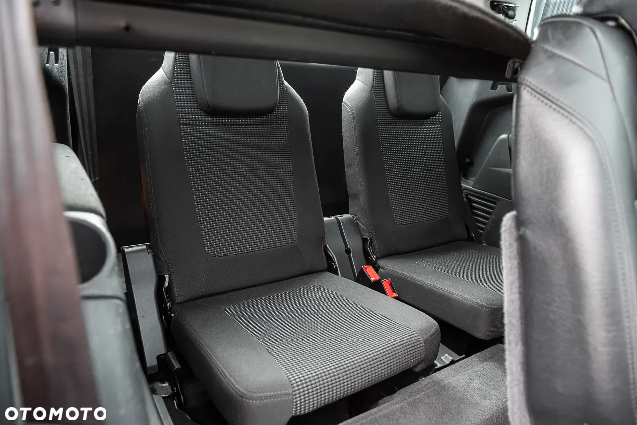 Peugeot 5008 - 31