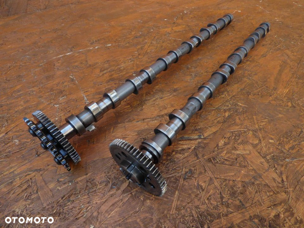 BMW E60 E70 E90 3.0D M57 WAŁEK ROZRZĄDU  WYDECHOWY   7791580