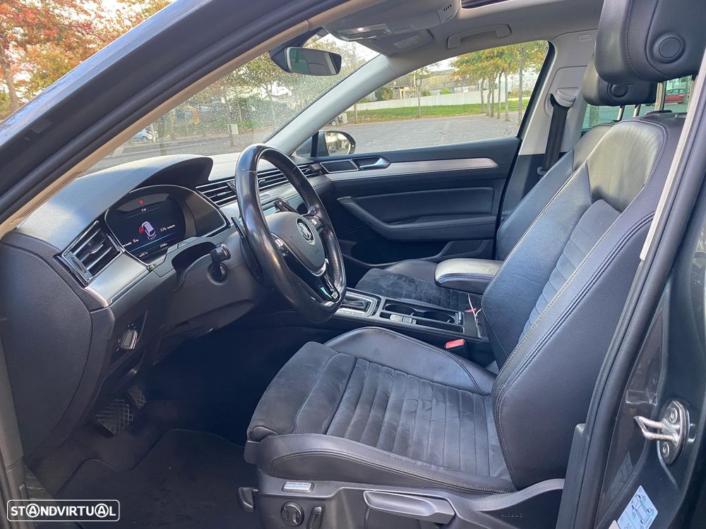 VW Passat Variant 2.0 TDi Highline DSG 4Motion - 8