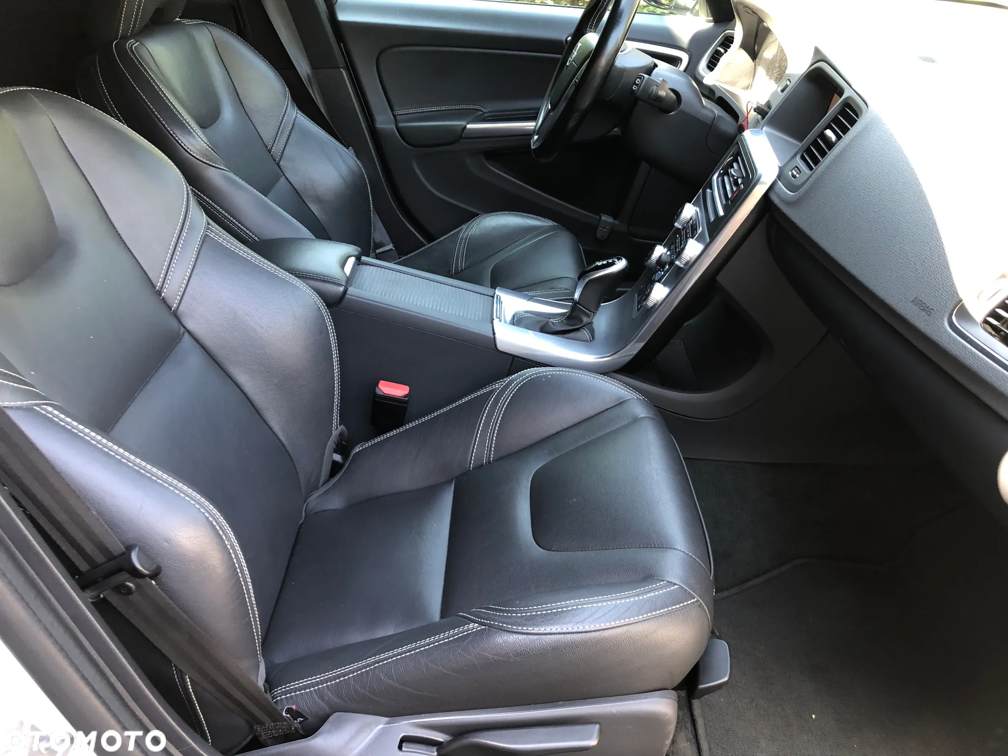 Volvo V60 D4 Drive-E Dynamic Edition (Momentum) - 27