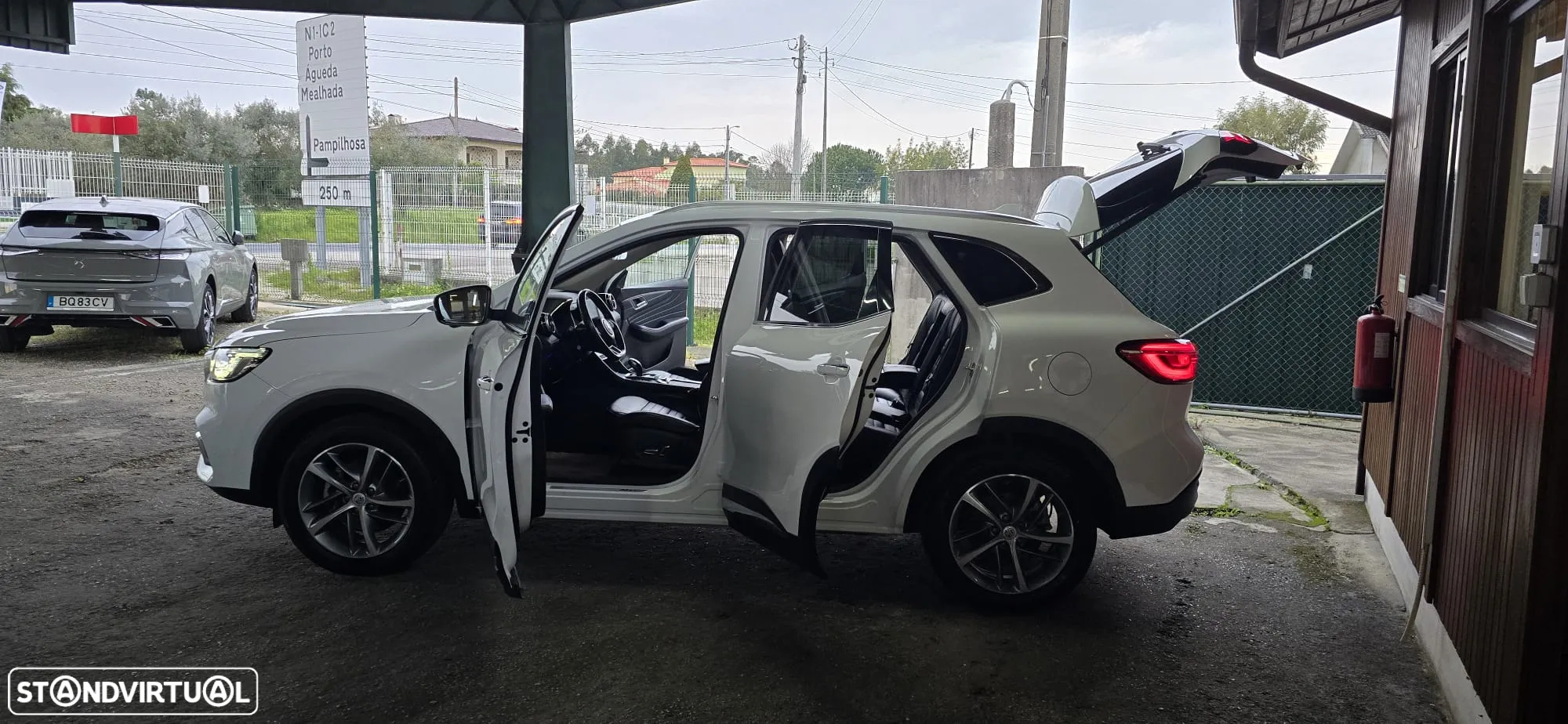 MG EHS 1.5 T-GDI Plug-in Hybrid Luxury - 42