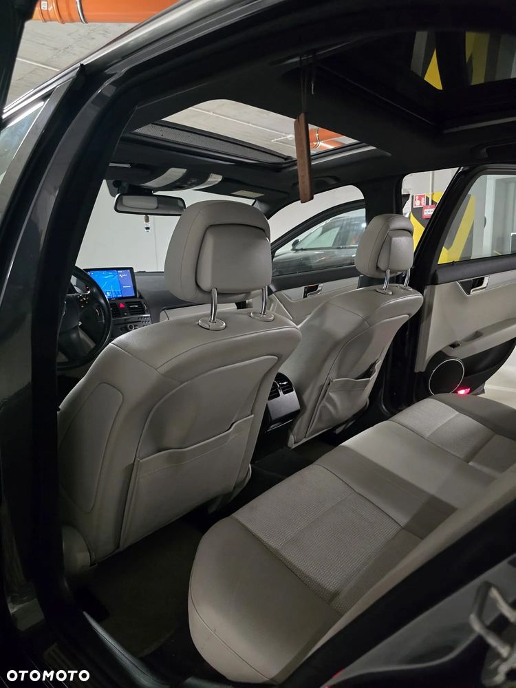 Mercedes-Benz Klasa C - 17