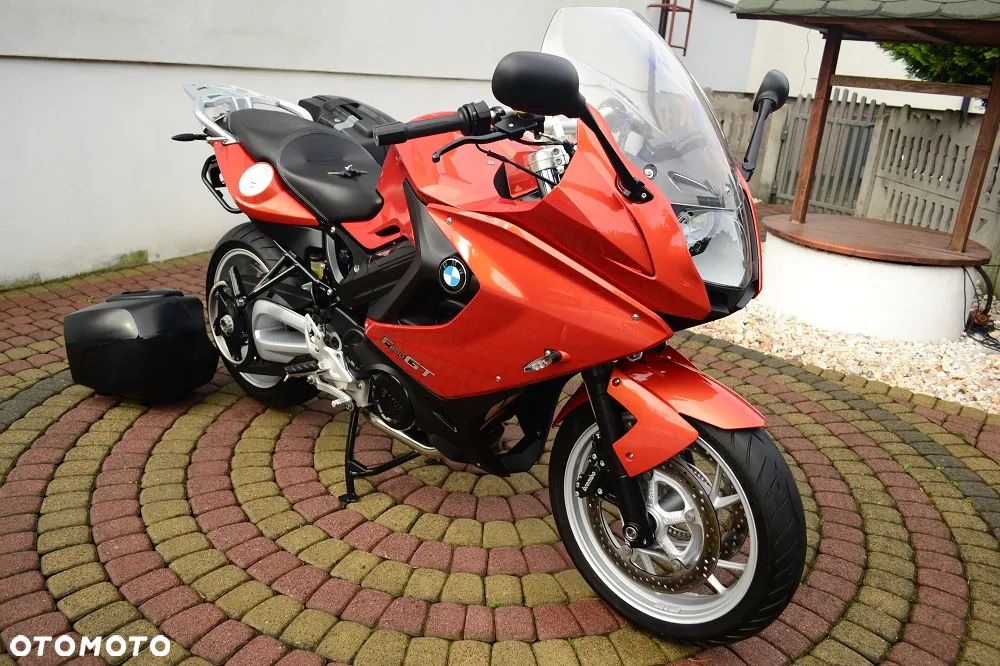 BMW F - 4