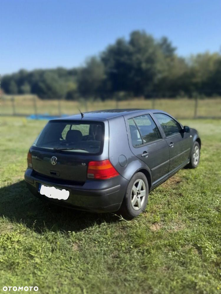Volkswagen Golf - 4