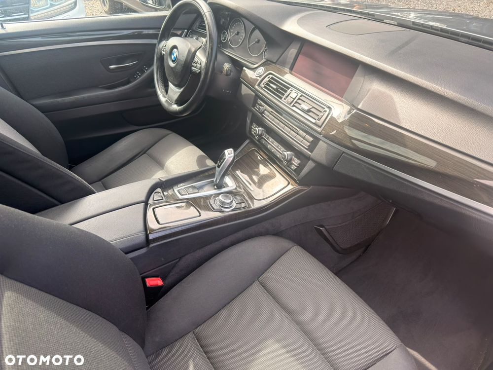 BMW Seria 5 520d - 7