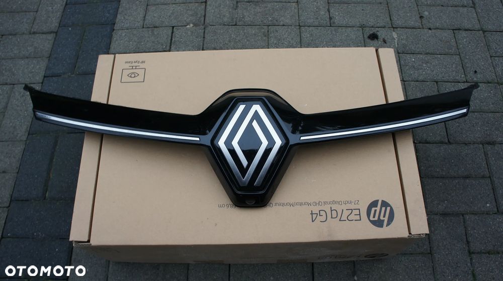 ATRAPA GRILL EMBLEMAT ZNACZEK RENAULT CLIO V LIFT - 1