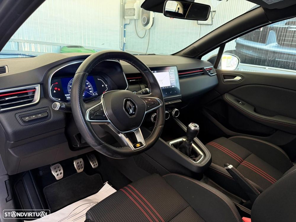 Renault Clio - 11