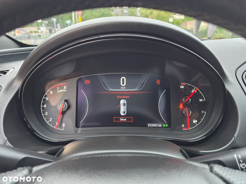 Opel Insignia 1.6 T Cosmo S&S - 32