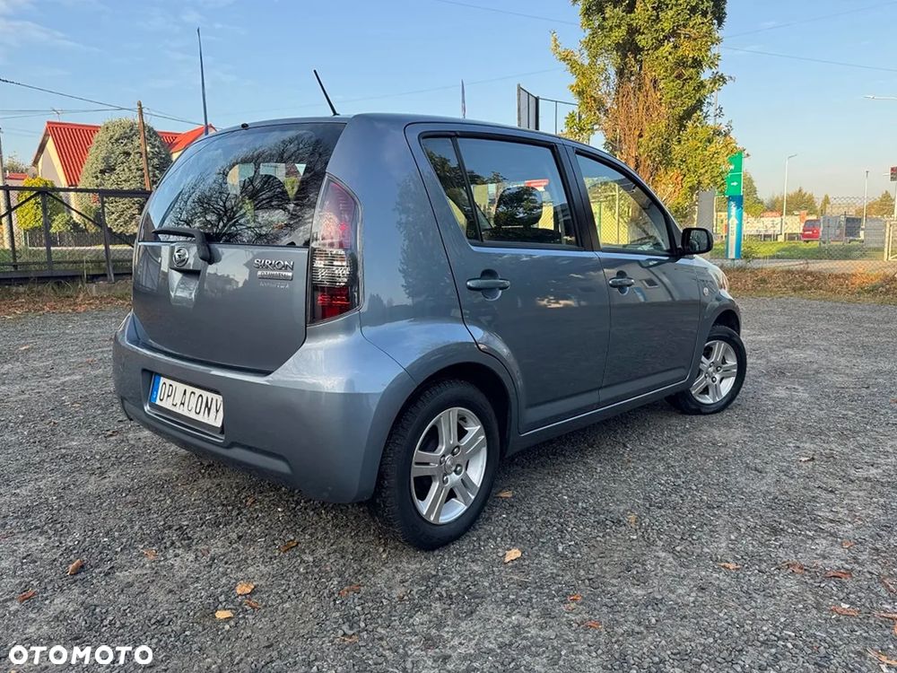 Daihatsu Sirion - 12