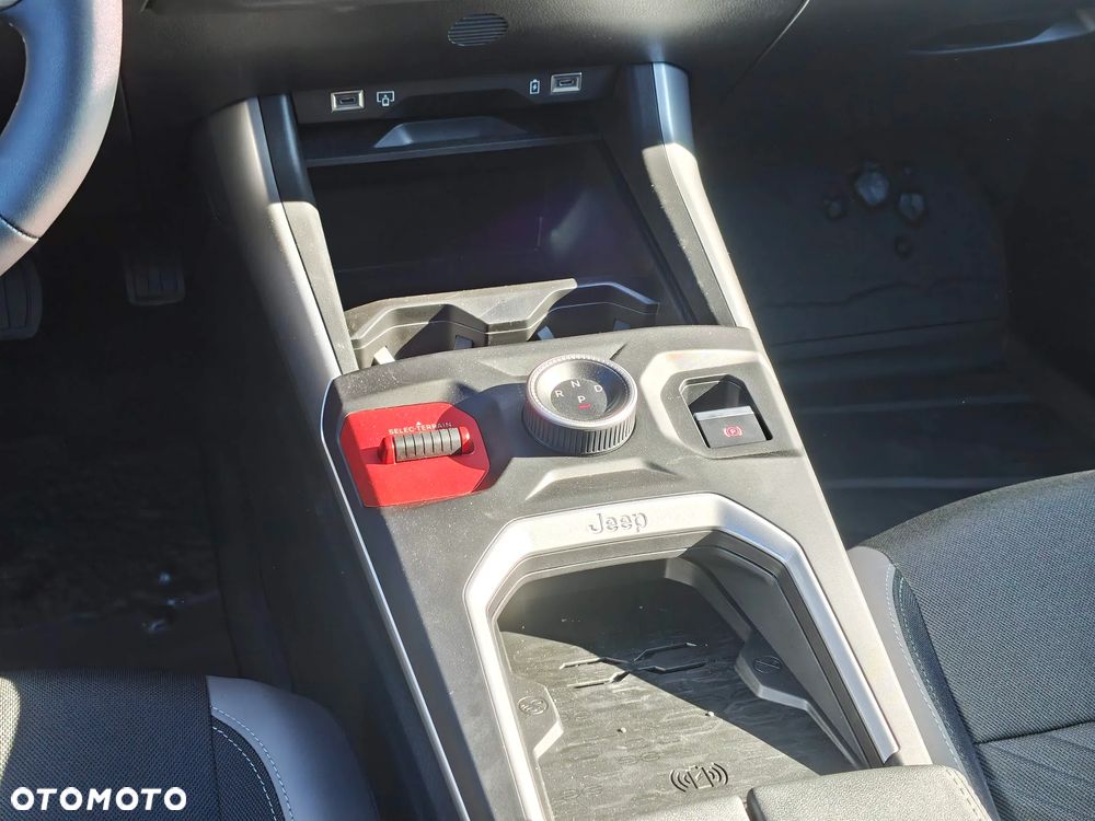 Jeep Compass 1.2 T3 mHEV First Edition FWD DCT - 22