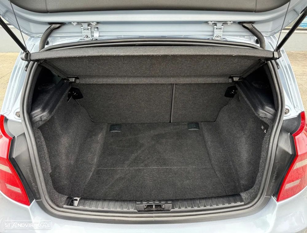 BMW 118 d Pack M - 23