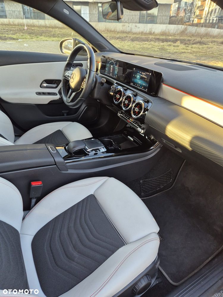 Mercedes-Benz Klasa A 180 7G-DCT Advanced Progressive - 24