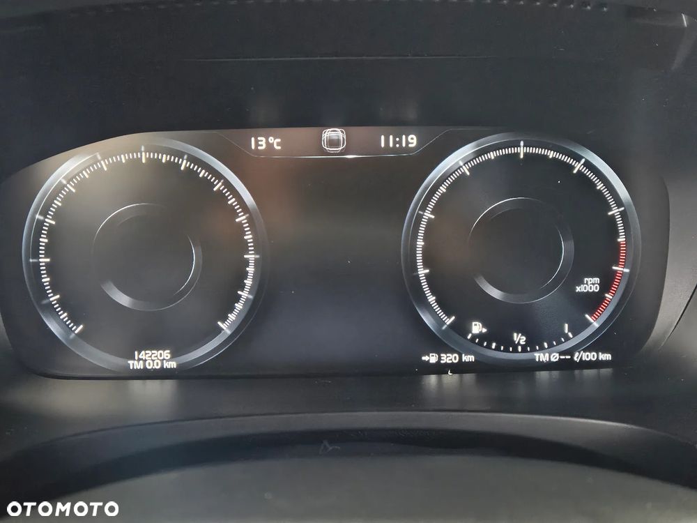 Volvo S90 T6 AWD Geartronic Momentum - 8