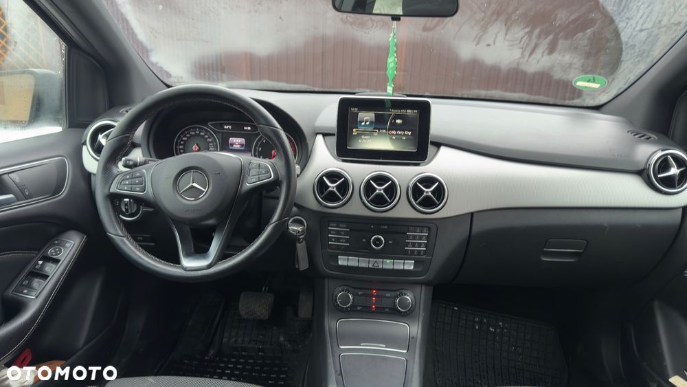 Mercedes-Benz Klasa B 180 7G-DCT Style - 9