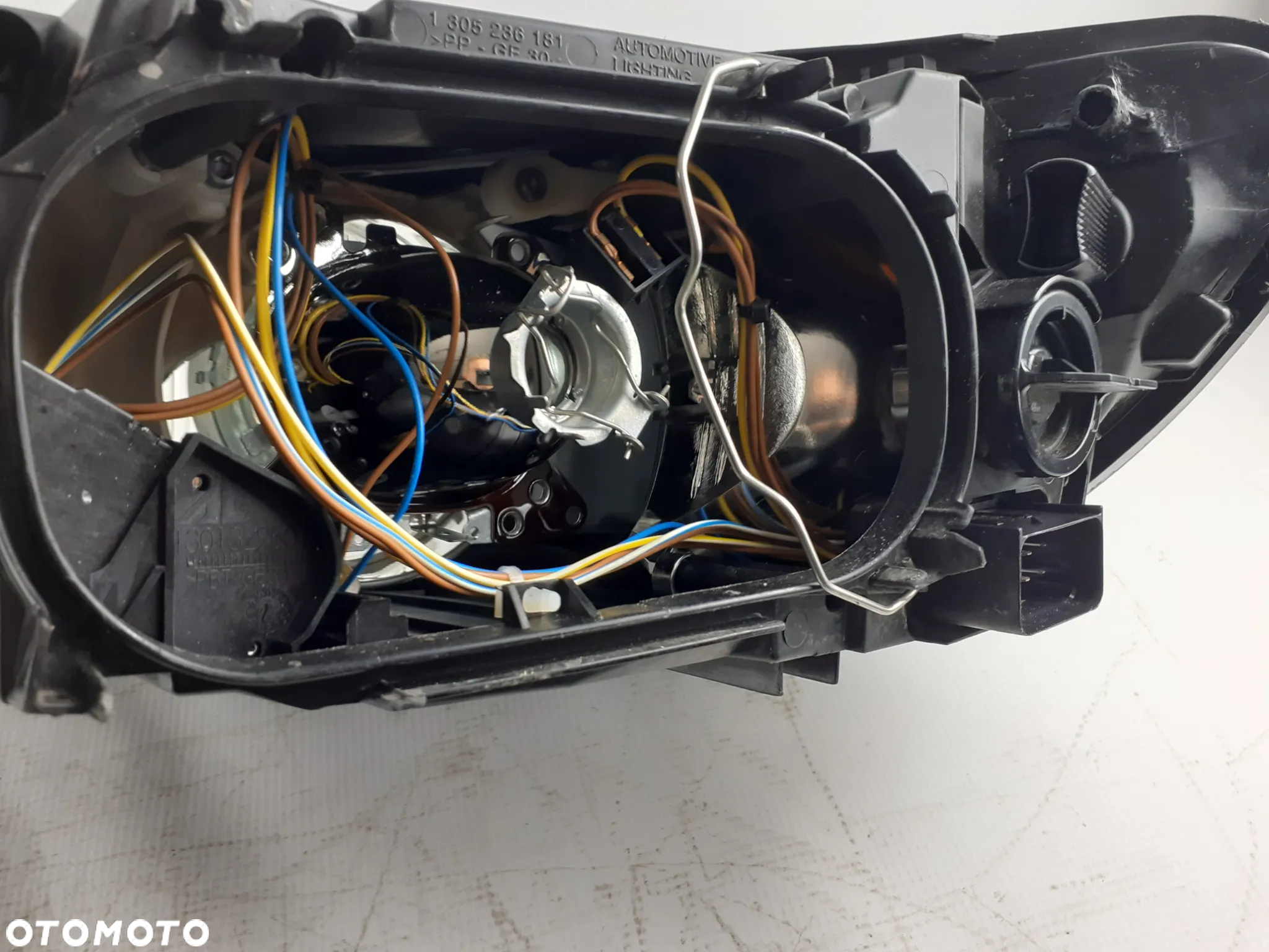 Volvo C30 Lampa prawa soczewka 10-13r - 6