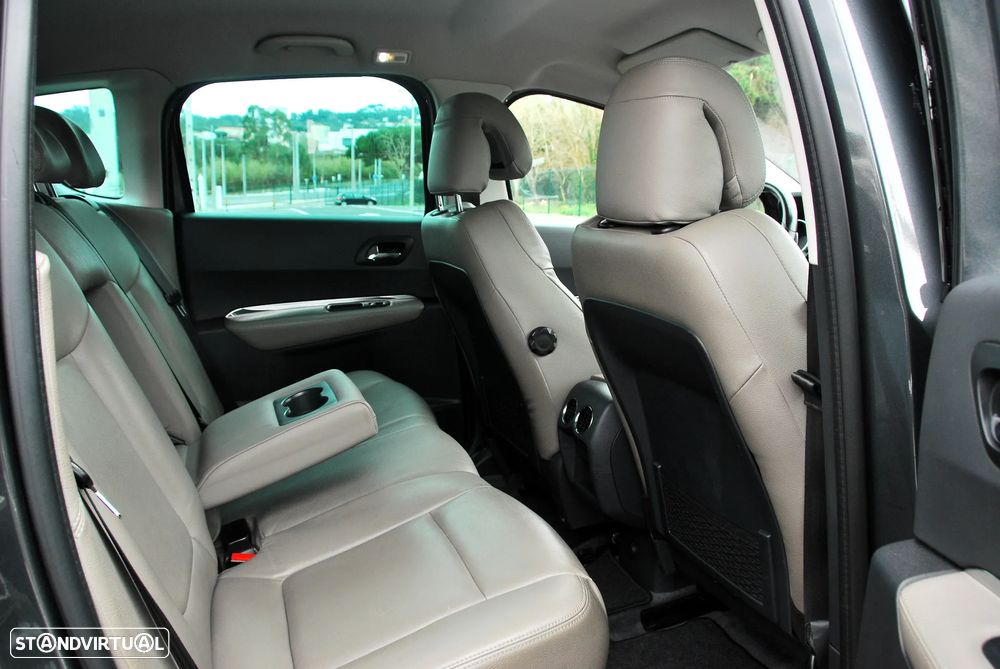 Peugeot 3008 2.0 HDi Hybrid4 - 5