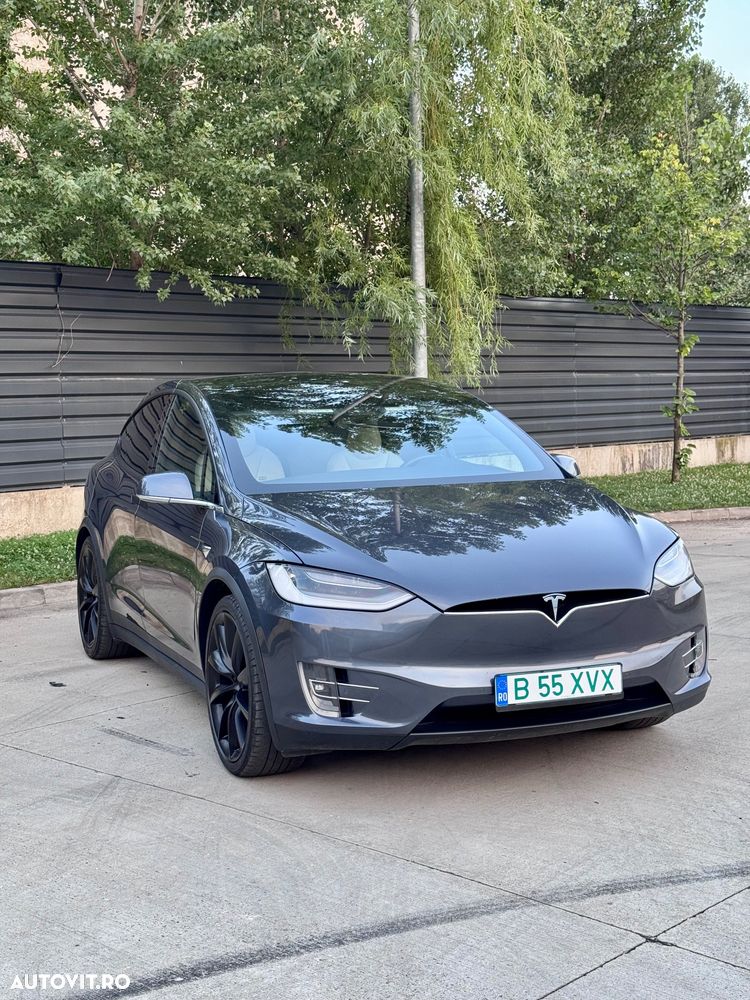 Tesla Model X Long Range - 11