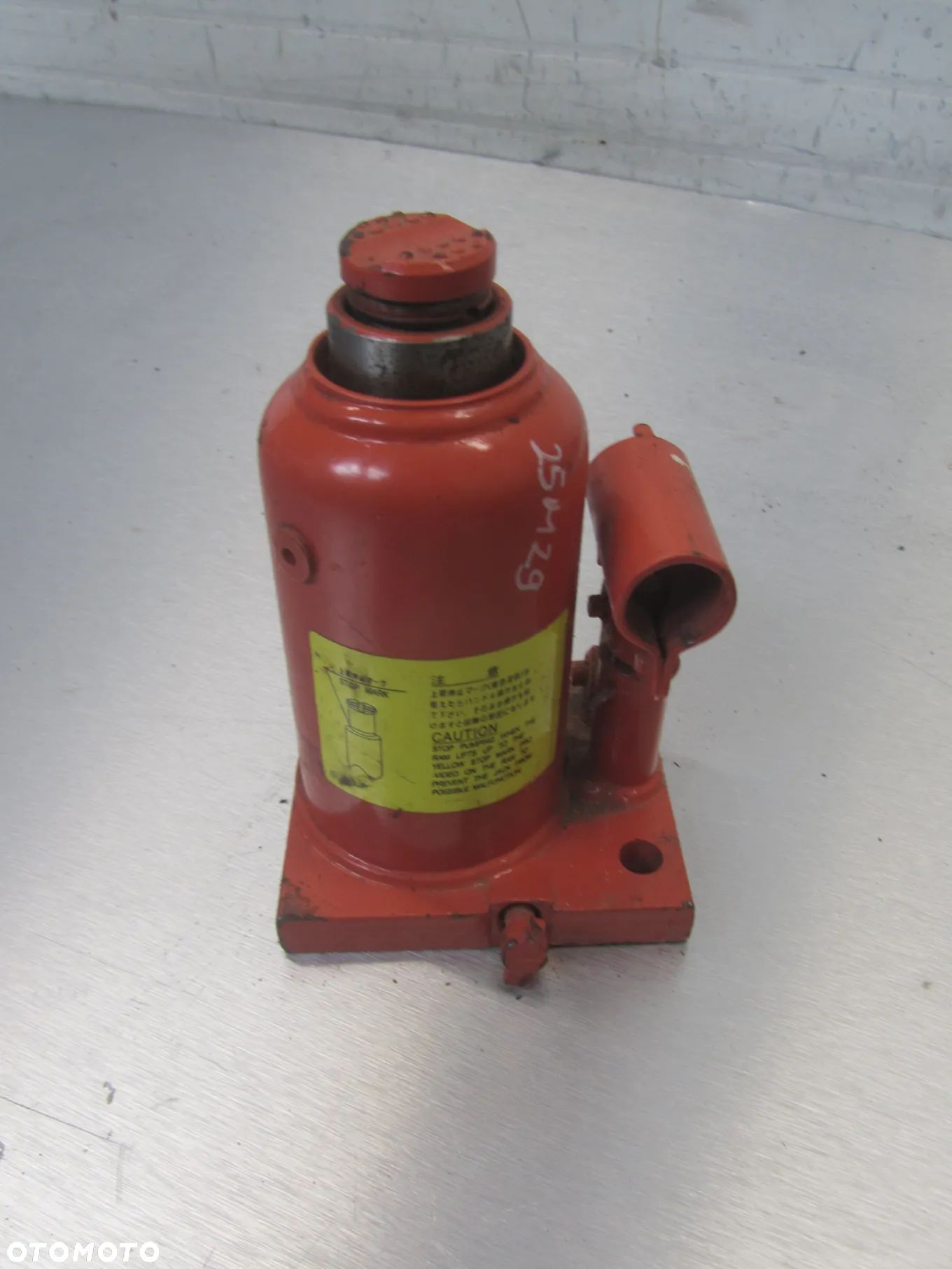 Podnośnik -lewarek hydrauliczny 4T - 1