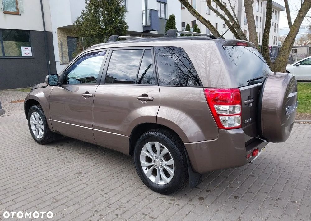 Suzuki Grand Vitara 2.4 Premium EU5 - 11