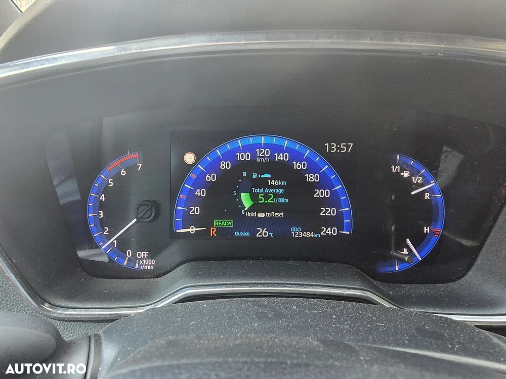 Toyota Corolla 1.8 HSD TS Dynamic - 17