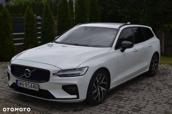 Volvo V60 B3 B R-Design