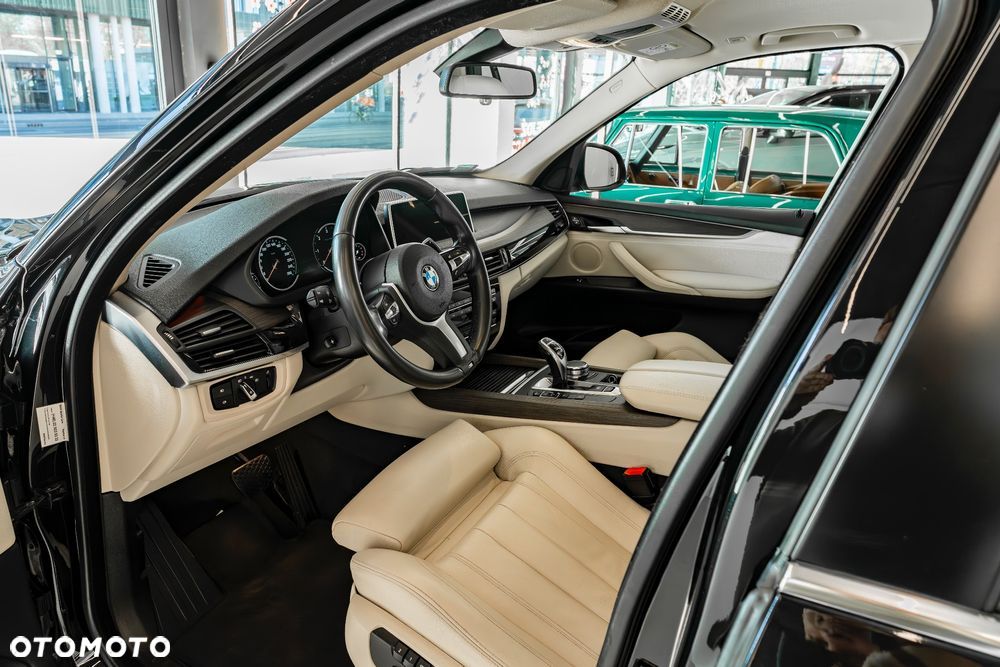BMW X5 xDrive25d - 8