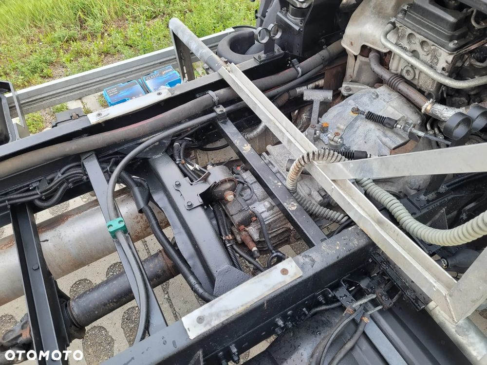 Renault Maxity Cabstar - 21