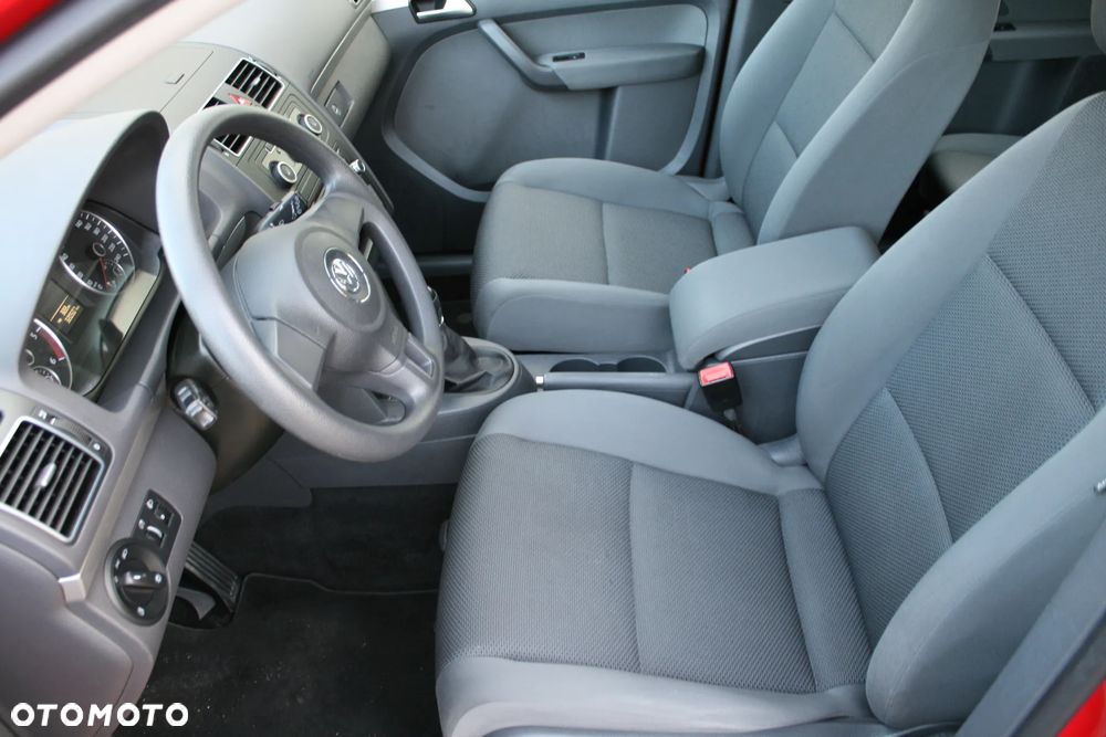 Volkswagen Touran 1.6 TDI DPF BlueMotion Technology Trendline - 15