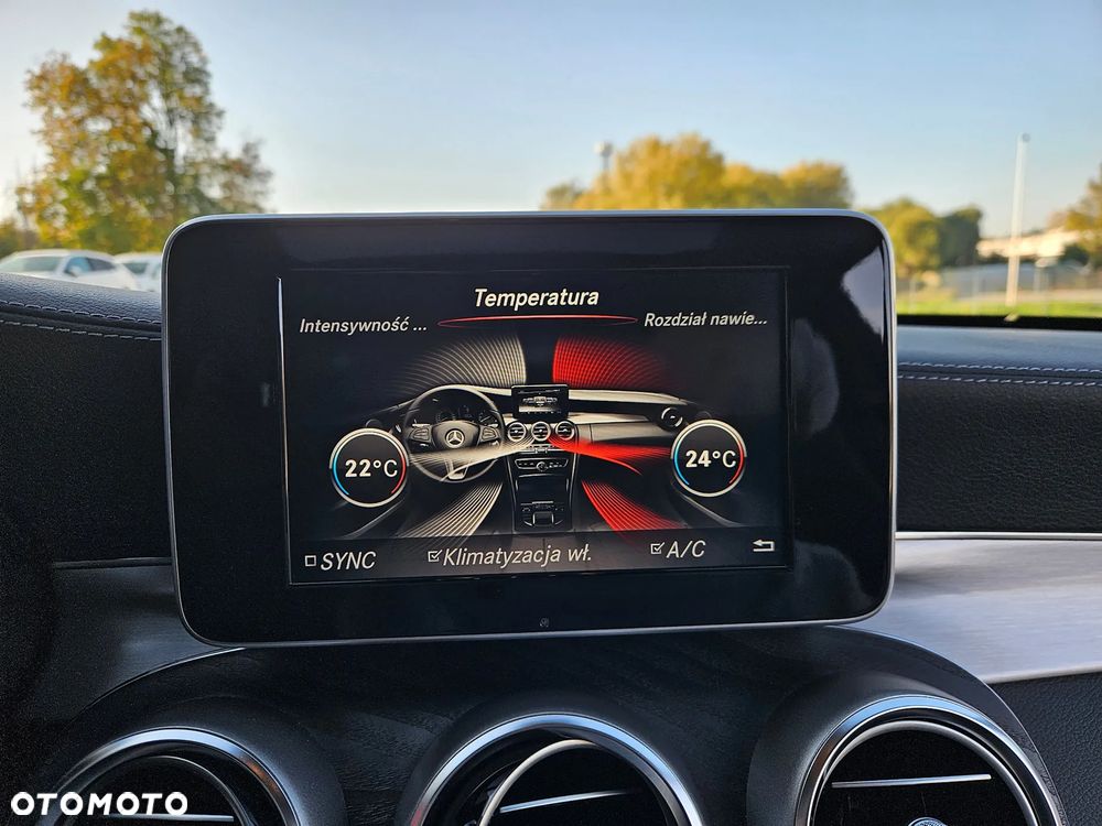 Mercedes-Benz Klasa C 200 4-Matic 9G-TRONIC - 23