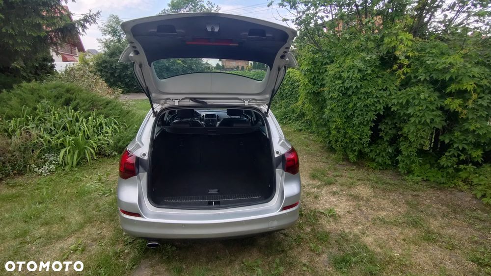 Opel Astra 2.0 CDTI Cosmo - 6