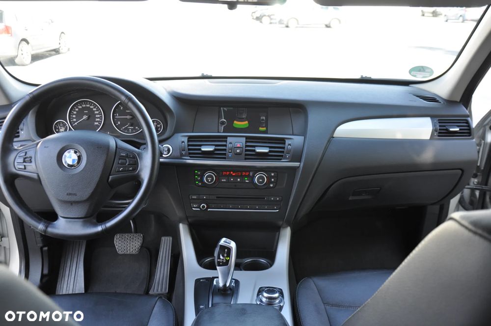 BMW X3 xDrive20d - 23
