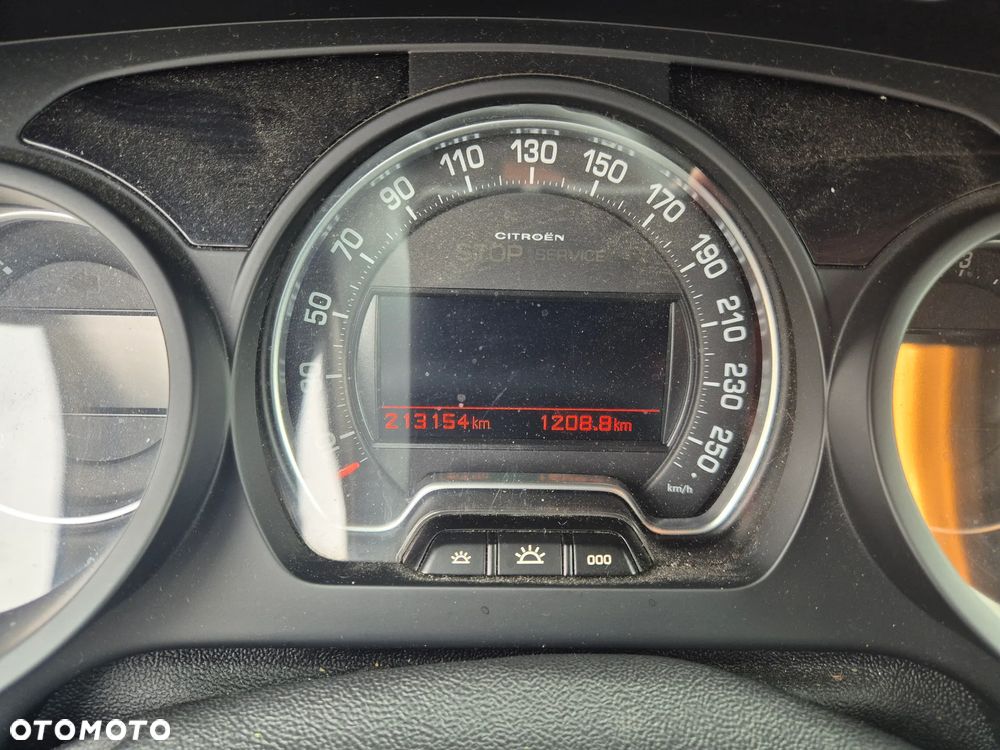 Citroën C5 2.0 HDi Exclusive - 6