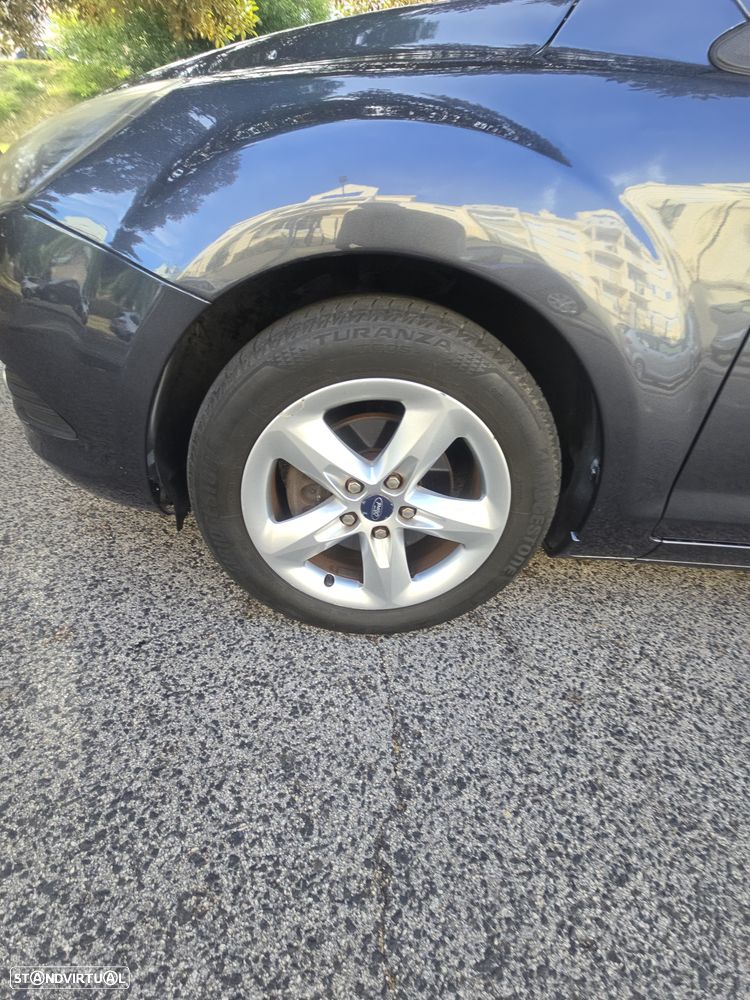 Ford Focus 1.6 TDCi Sport - 32