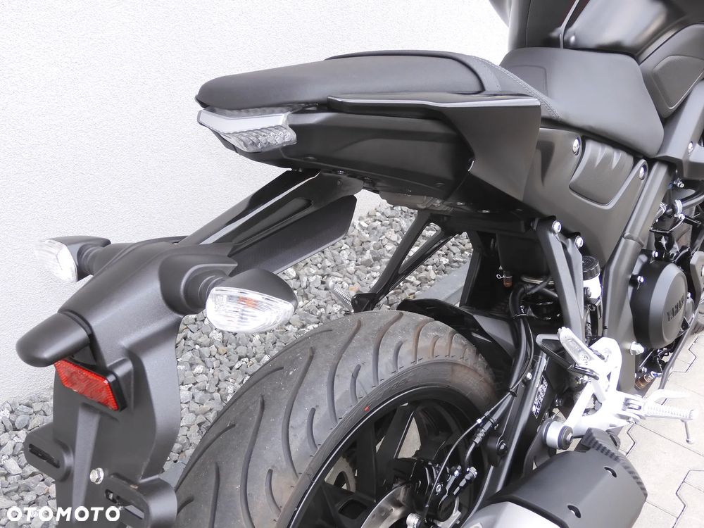 Yamaha MT - 13