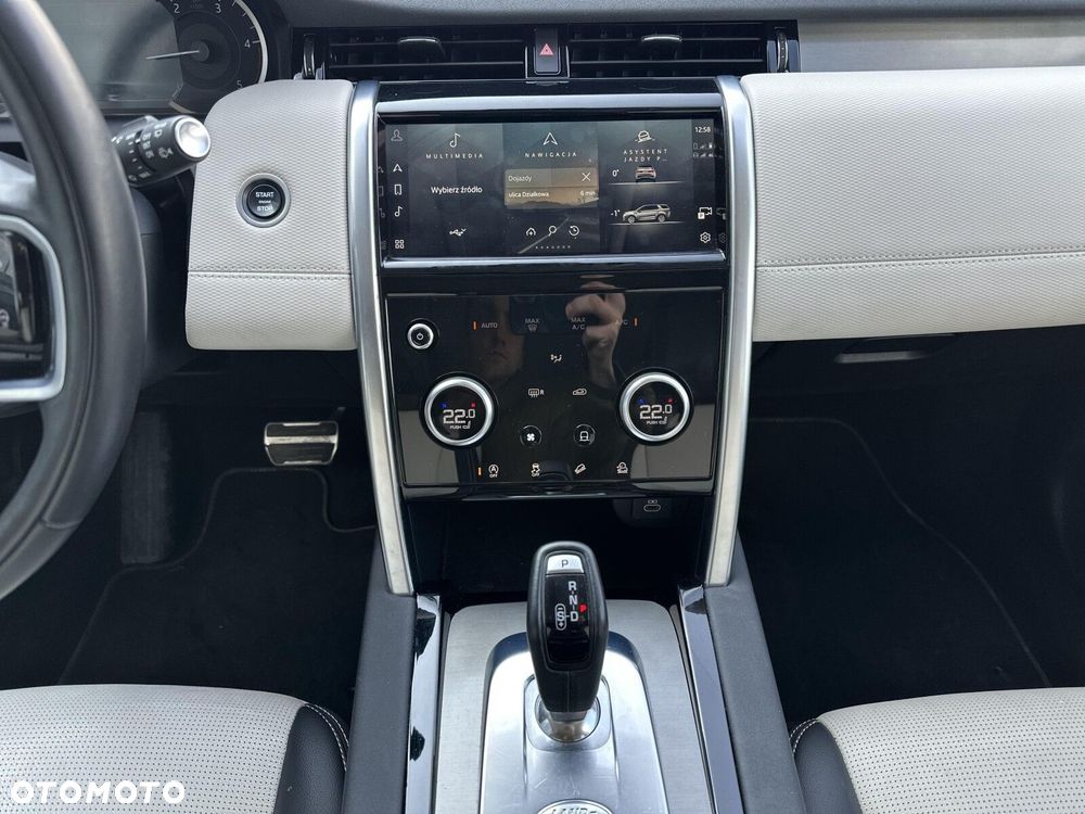 Land Rover Discovery Sport 2.0 D200 mHEV R-Dynamic SE - 19