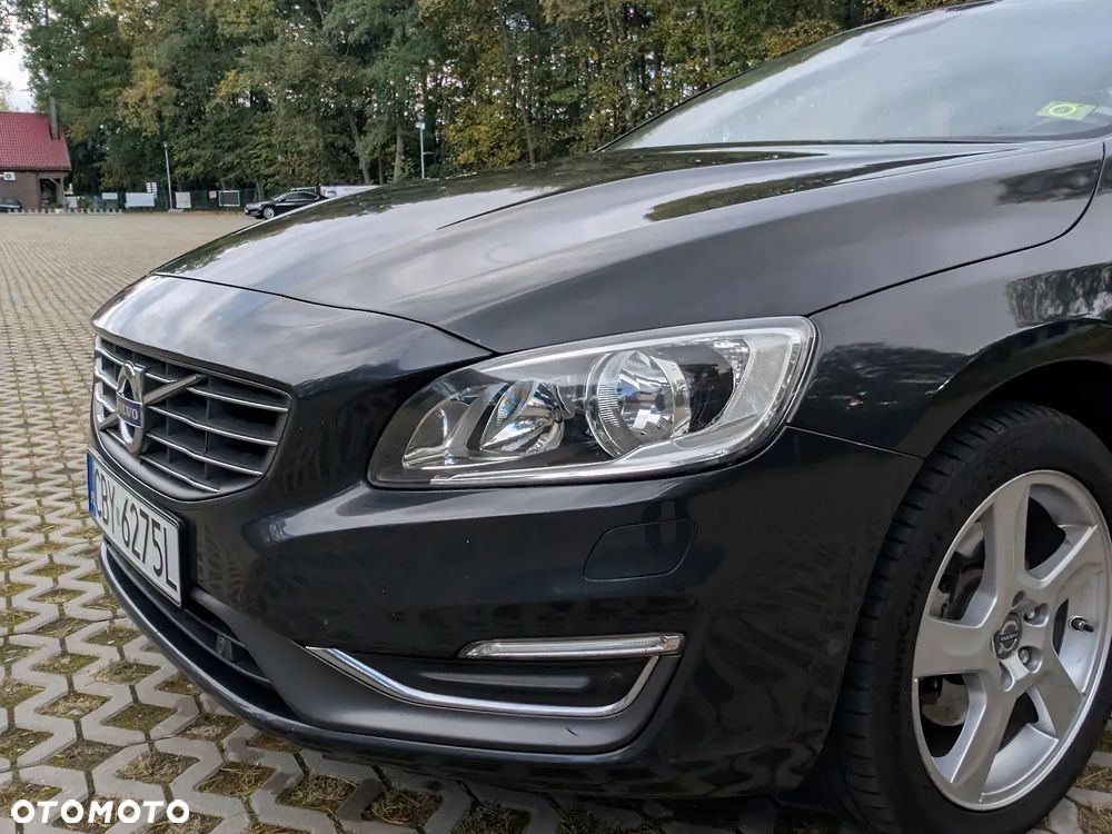 Volvo S60 2015 photo 4