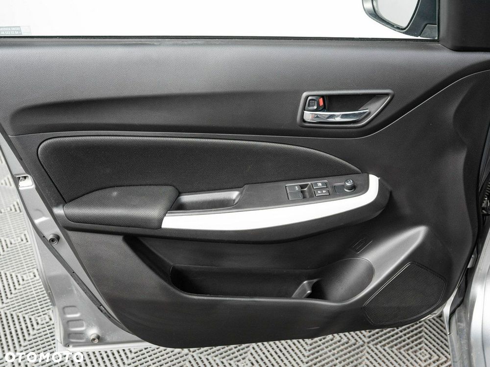 Suzuki Swift - 10